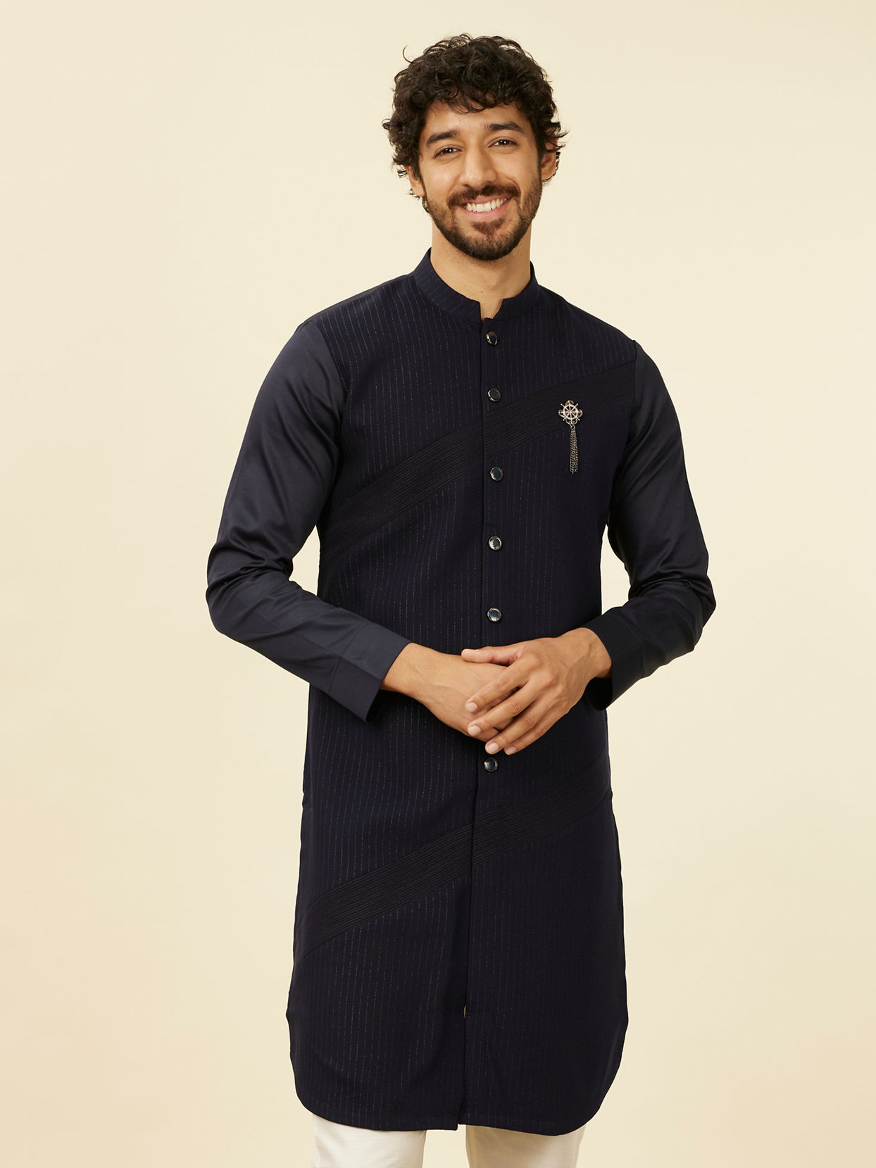 alt message - Manyavar Men Dark Blue Self Striped Kurta image number 0